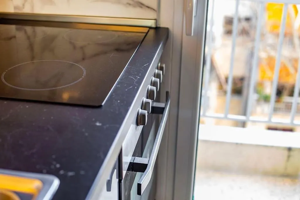 Shiny And Relaxing 5Th Floor Apartment سالونيك